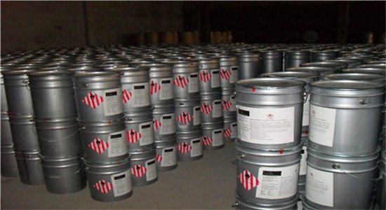 山東銀箭鋁銀漿儲(chǔ)藏室.jpg 山東銀箭鋁銀漿儲(chǔ)藏室.jpg